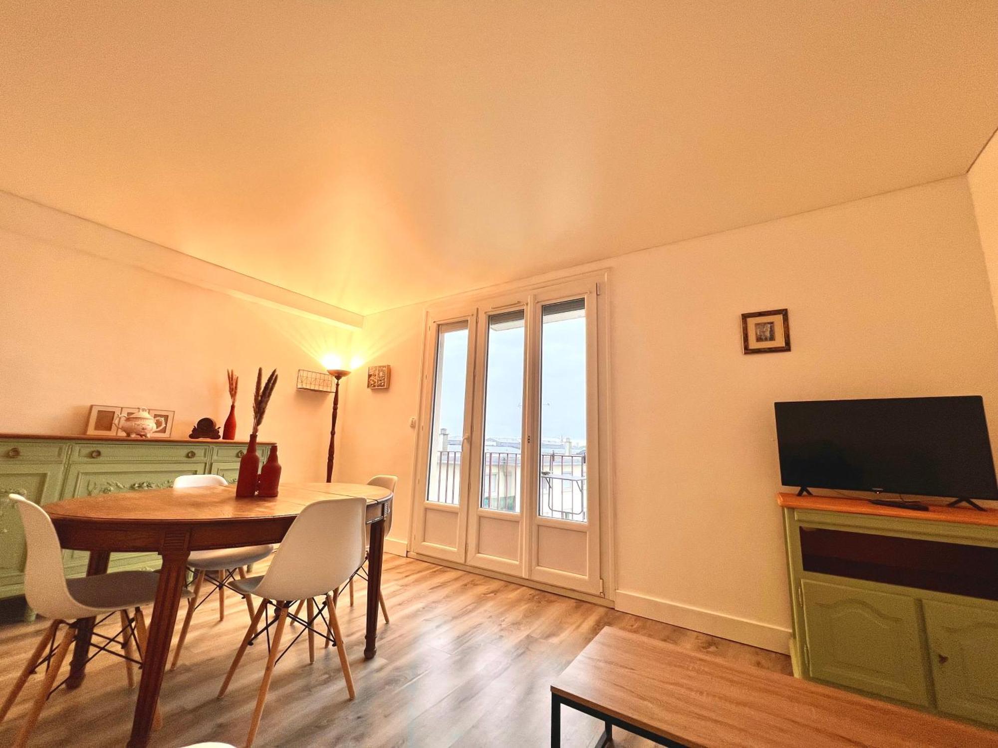 Appartement Proche Gare, 6 Voyageurs Et Stationnement Gratuit Реймс Экстерьер фото